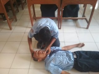 Ekstrakulikuler Palang Merah Remaja (PMR) SMKN 1 Nogosari